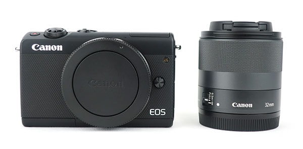 【新品・保証付】ミラーレス一眼 Canon EOS M100 ブラックスマホ/家電/カメラ