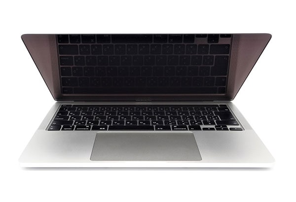 MacBook Pro 13インチ (2020) MWP82J/A シルバー：商品イメージ