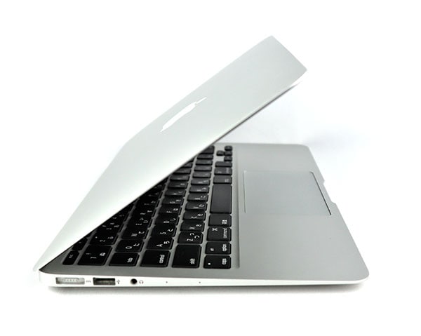 MacBook Air 11インチ (Early 2015) MJVM2J/A 商品イメージ3