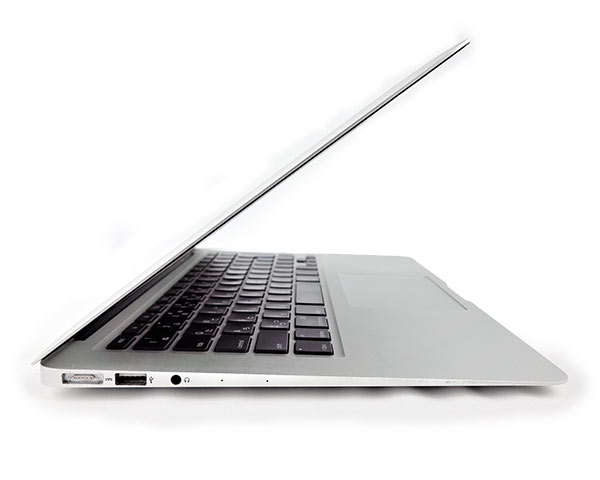 MacBook Air 13インチ (Mid 2013) MD760J/A 商品イメージ3