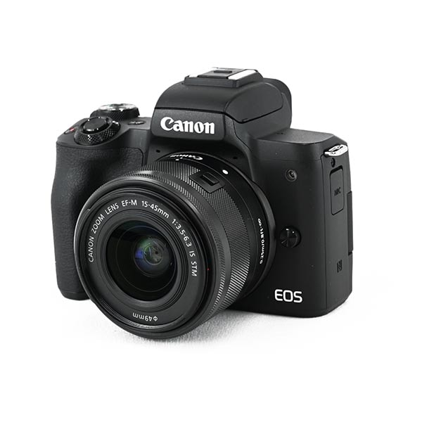 キヤノン ミラーレス一眼カメラ EOS Kiss M ブラック レンズキット(EF-M15-45mm F3.5-6.3 IS STM) 商品イメージ2