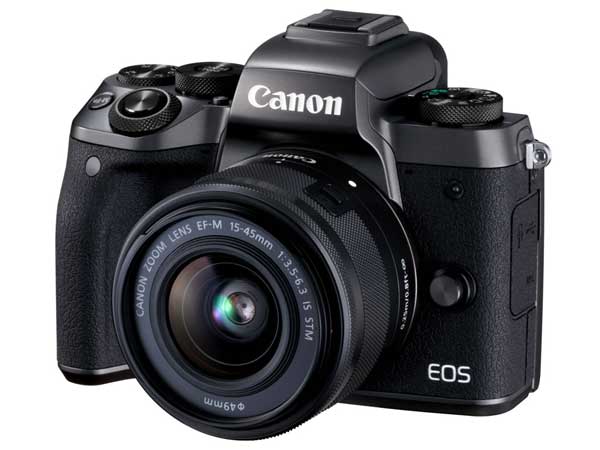 キヤノン ミラーレス一眼カメラ EOS M5 ブラック レンズキット(EF-M15-45mm F3.5-6.3 IS STM)（カメラブ） 商品イメージ1