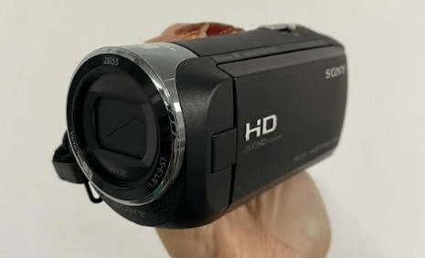 手のひらサイズの超軽量ビデオカメラSONY HDR-CX470