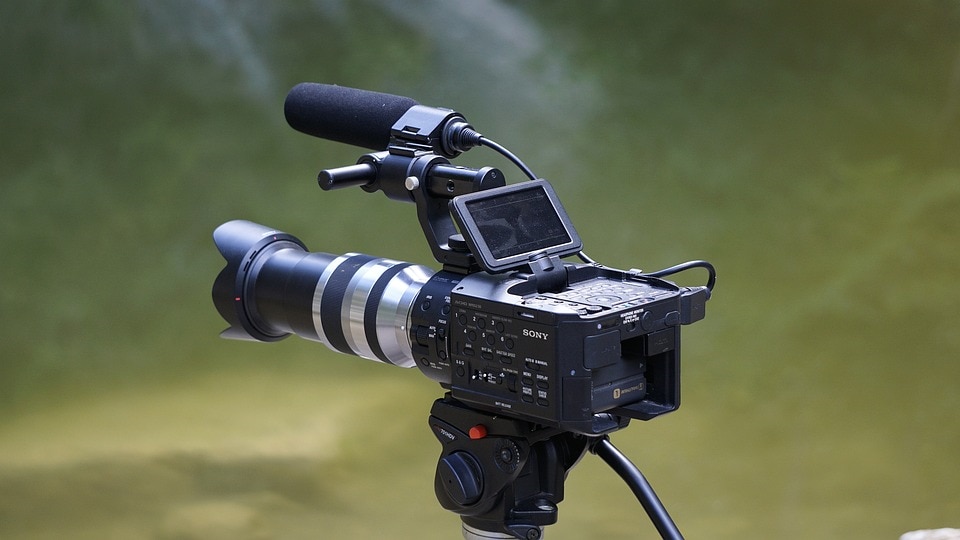 ソニービデオカメラ「HDR-CX680」の魅力を詳しく解説！同社製品との